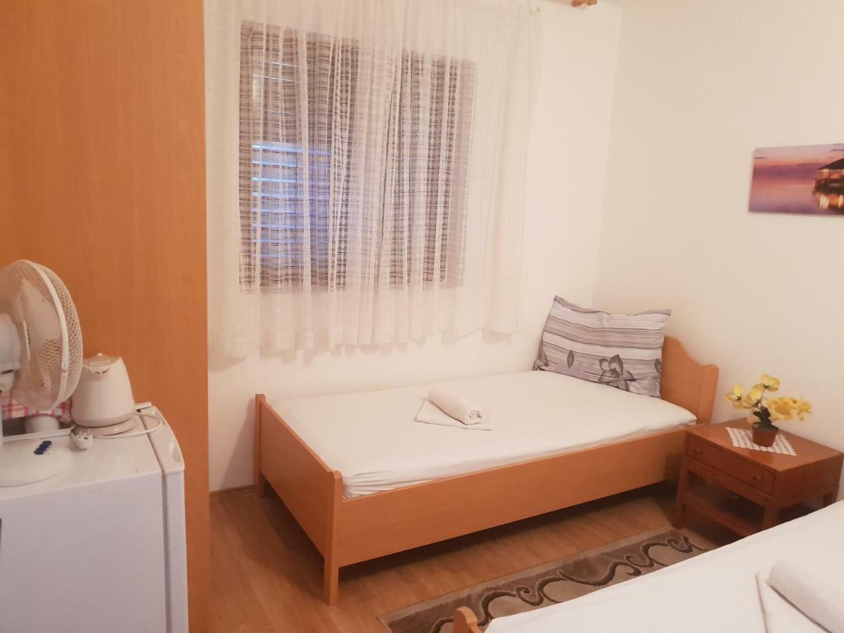 Guest House Alisa 赫瓦尔 外观 照片