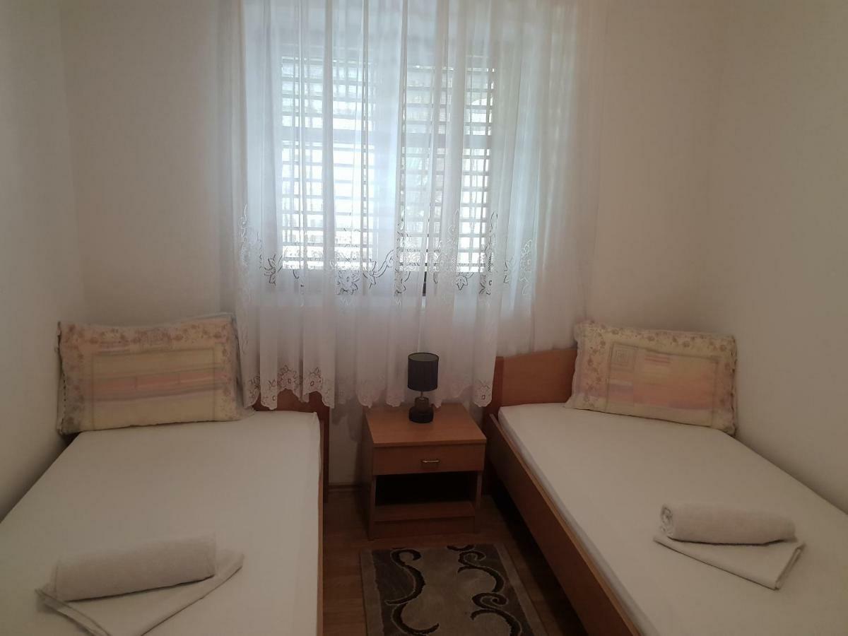 Guest House Alisa 赫瓦尔 外观 照片