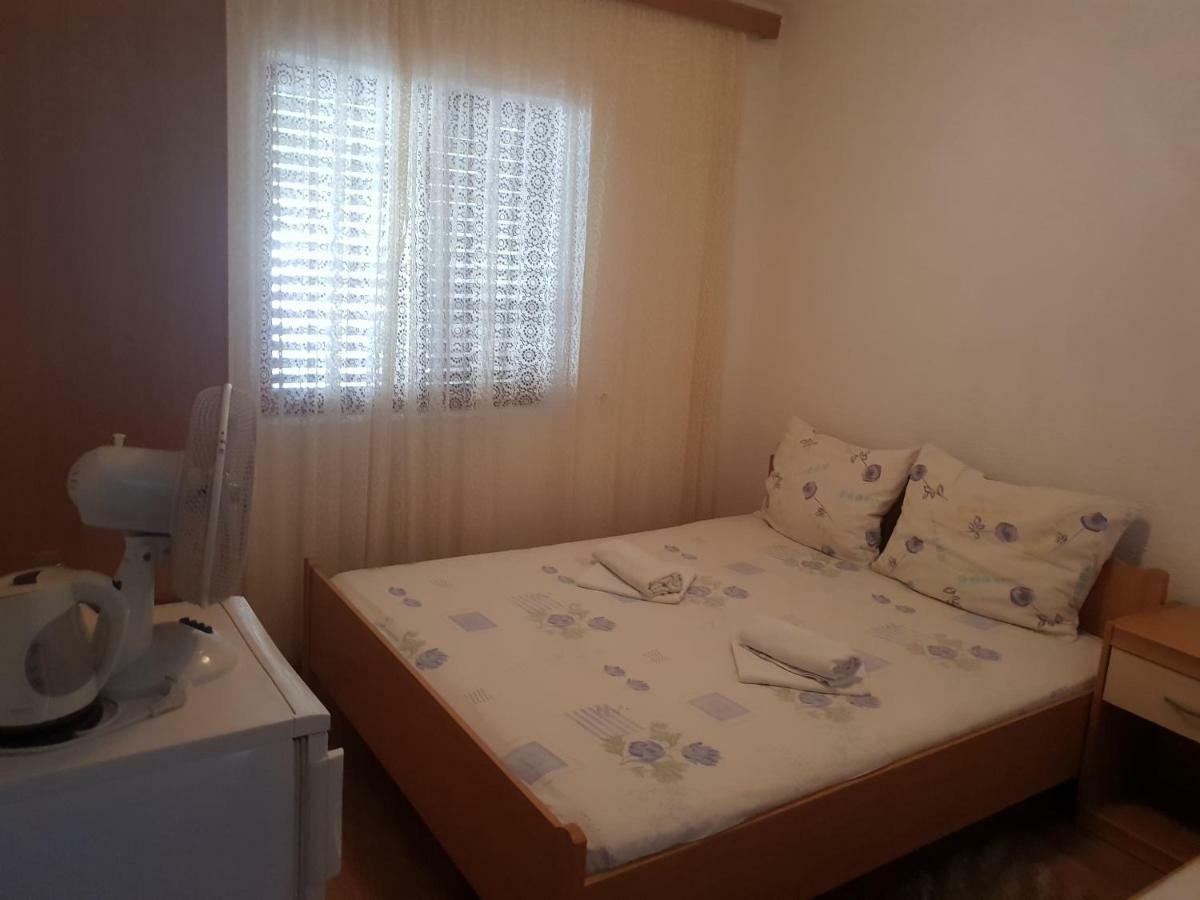 Guest House Alisa 赫瓦尔 外观 照片