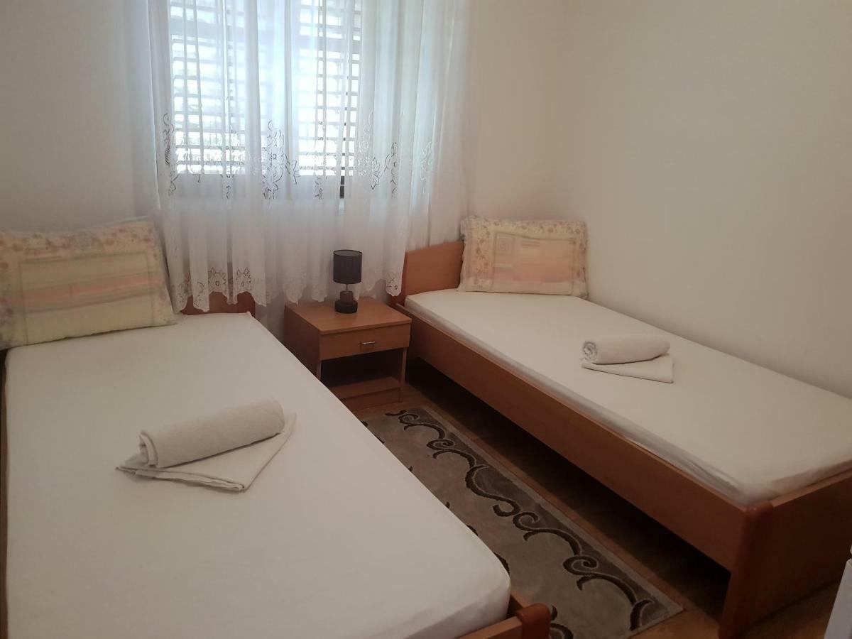 Guest House Alisa 赫瓦尔 外观 照片