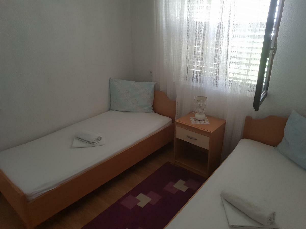 Guest House Alisa 赫瓦尔 外观 照片